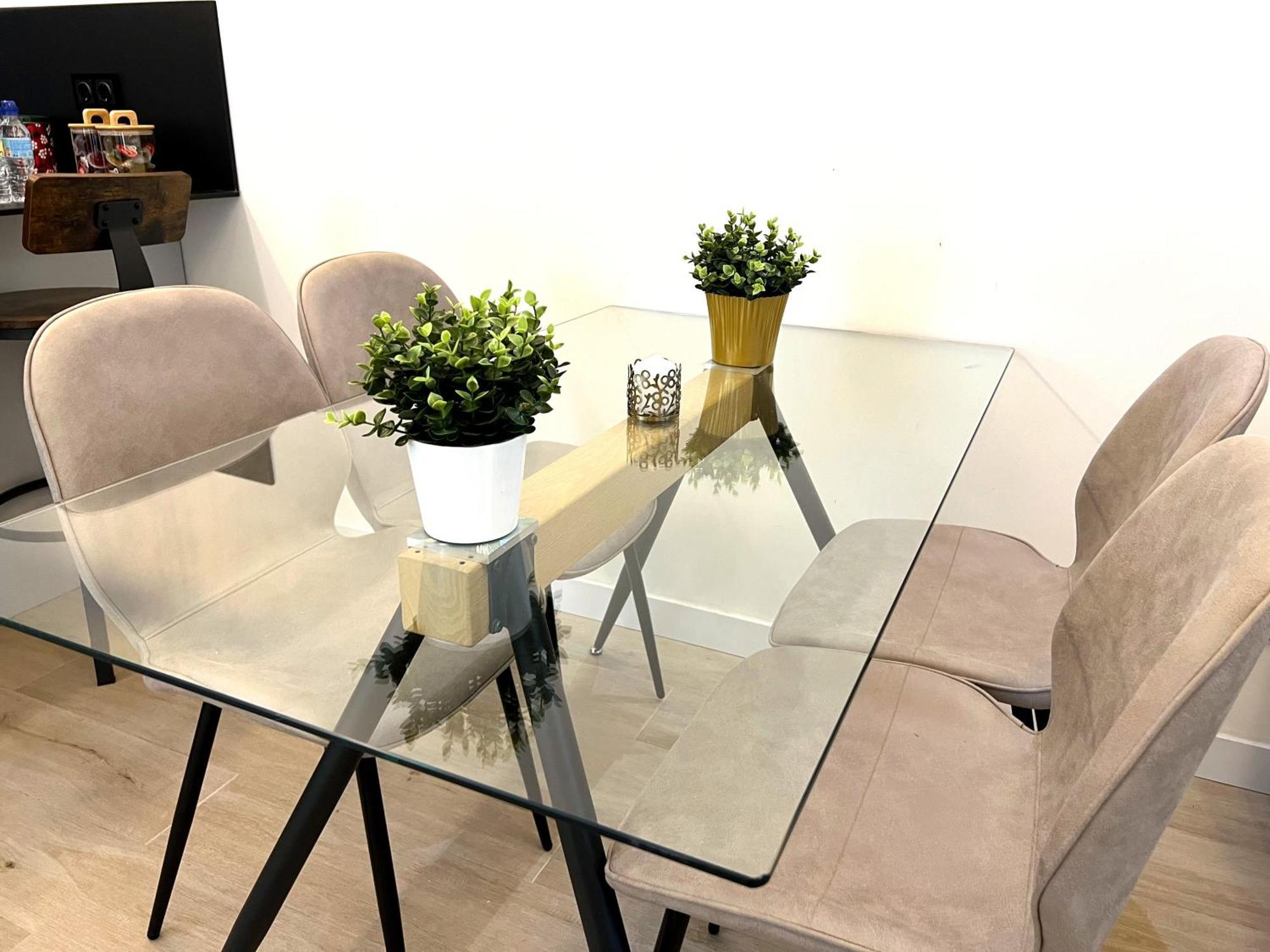 Duplex Moderno Y Acogedor Junto A Atocha Lägenhet Madrid Exteriör bild