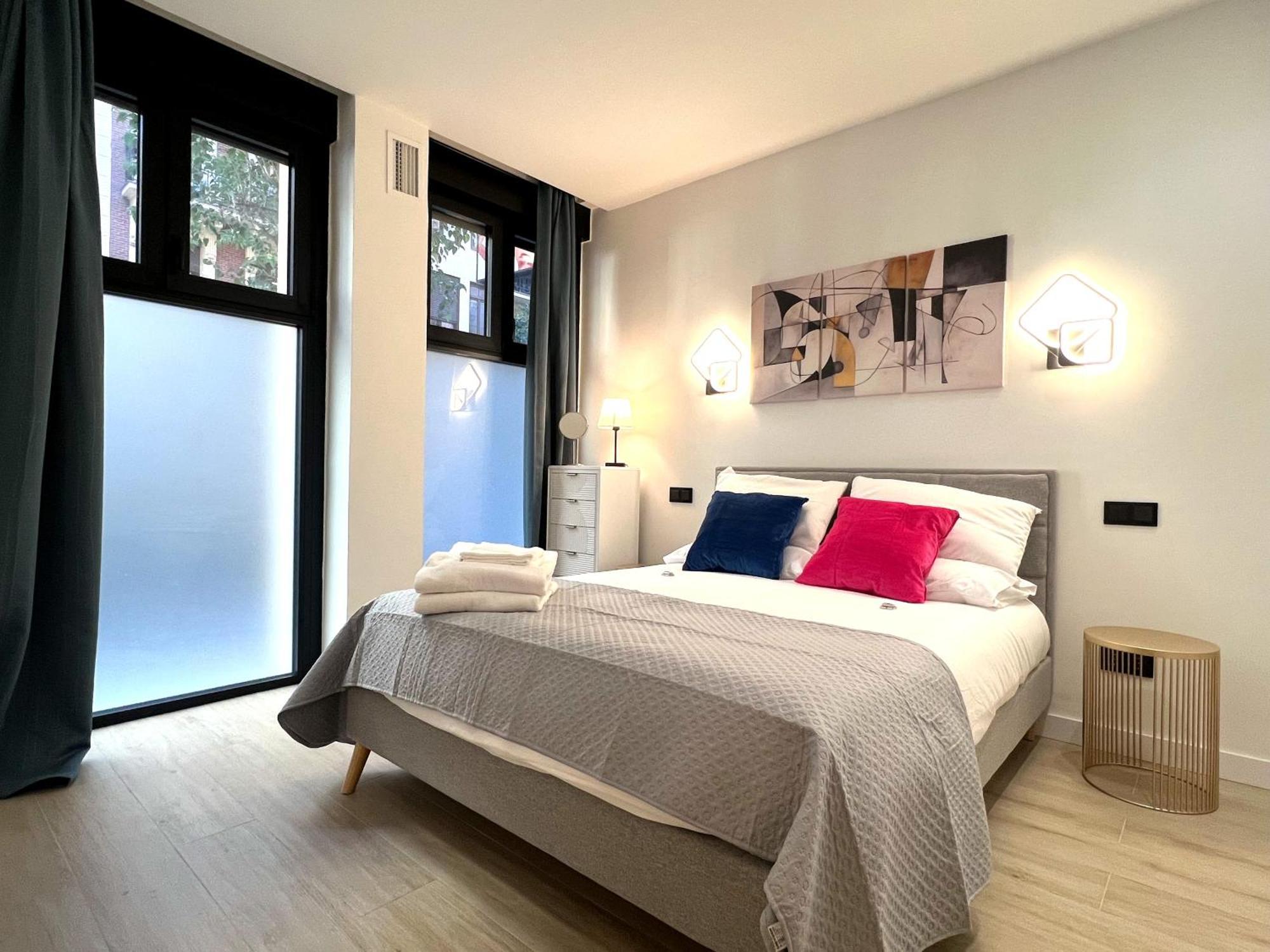 Duplex Moderno Y Acogedor Junto A Atocha Lägenhet Madrid Exteriör bild