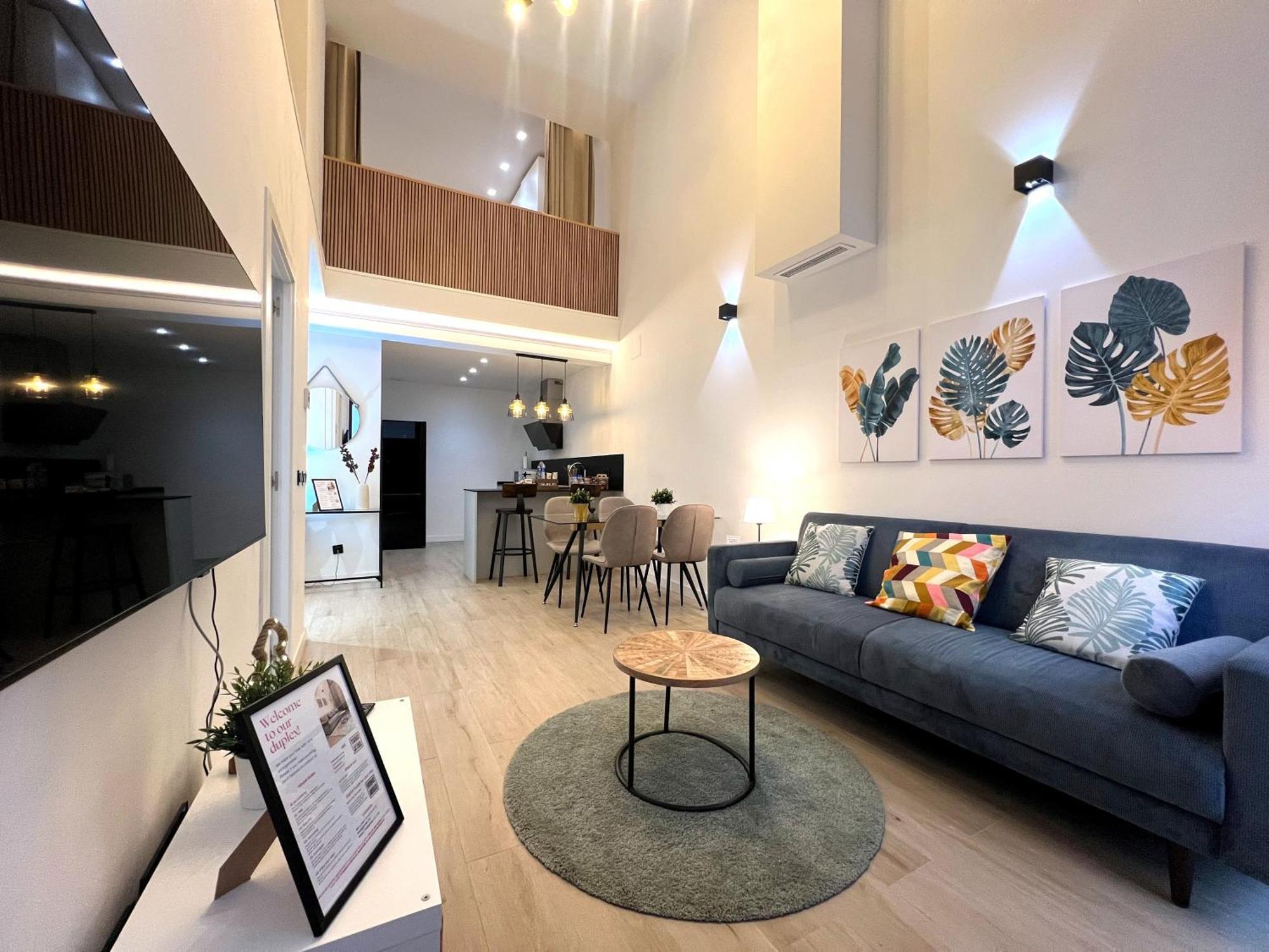 Duplex Moderno Y Acogedor Junto A Atocha Lägenhet Madrid Exteriör bild